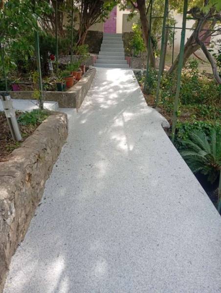 Rénovation d'une allée de jardin d'une maison